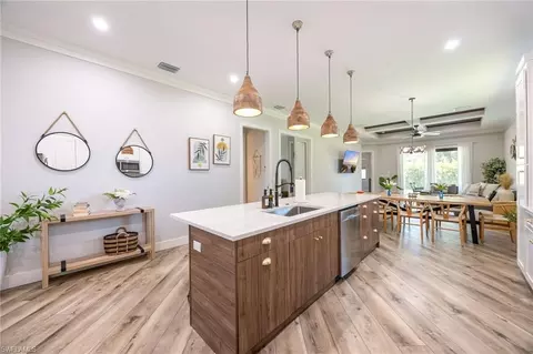 3530 Hibiscus Ave, Naples, FL 34104