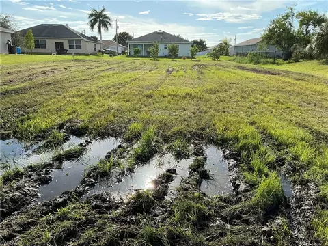 2212 NE 3rd Ave, Cape Coral, FL 33909