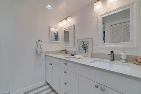 Bath - 1960 Bald Eagle Dr #204A, Naples, FL 34105 photo 3 of 4