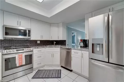 Kitchen - 1960 Bald Eagle Dr #204A, Naples, FL 34105 photo 1 of 4