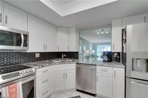 Kitchen - 1960 Bald Eagle Dr #204A, Naples, FL 34105 photo 4 of 4