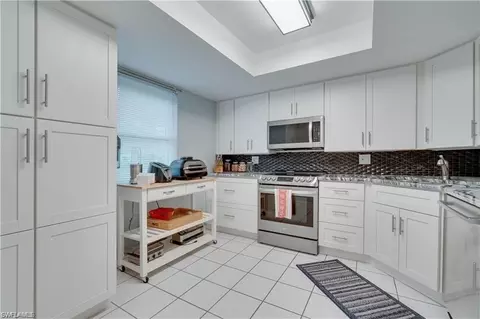 Kitchen - 1960 Bald Eagle Dr #204A, Naples, FL 34105 photo 3 of 4