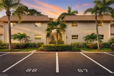 1549 Sandpiper St #68, Naples, FL 34102
