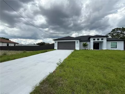 2804 46th St SW, Lehigh Acres, FL 33976