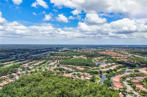 View/Area - 6072 Highwood Park Ct, Naples, FL 34110 photo 10 of 11