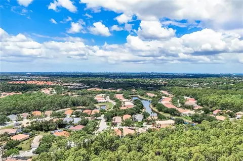 View/Area - 6072 Highwood Park Ct, Naples, FL 34110 photo 4 of 11