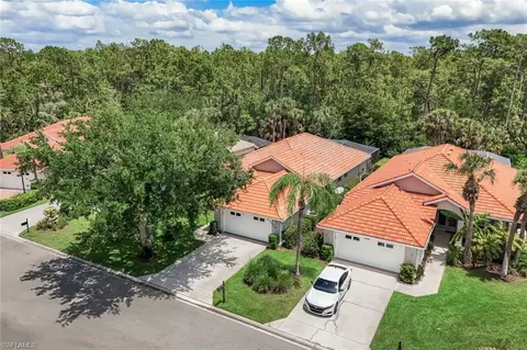 View/Area - 6072 Highwood Park Ct, Naples, FL 34110 photo 2 of 11