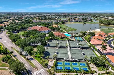 View/Area - 5877 Three Iron Dr #702, Naples, FL 34110 photo 5 of 15