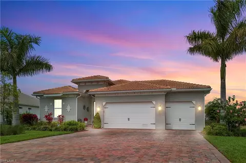 18456 Royal Hammock Blvd, Naples, FL 34114
