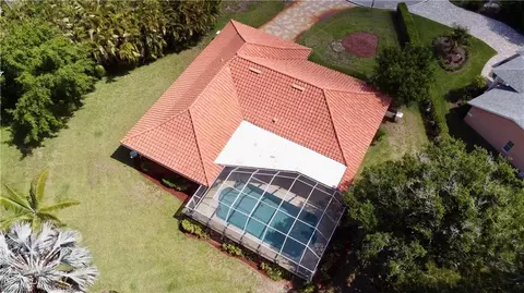 View/Area - 2353 Abbey Ct, Naples, FL 34112 photo 2 of 6