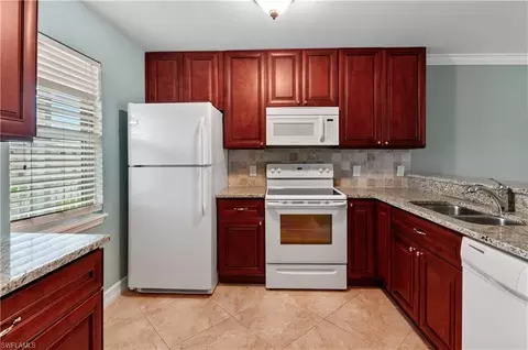 829 W Elkcam Cir #2-208, Marco Island, FL 34145