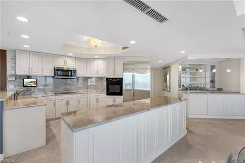 4801 Bonita Bay Blvd #2104, Bonita Springs, FL 34134