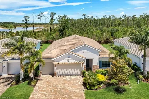 28105 Captiva Shell Loop, Bonita Springs, FL 34135