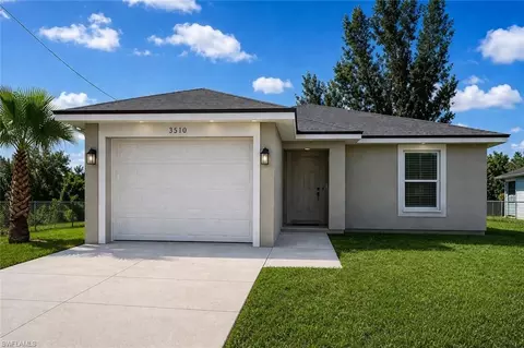 3510 S Grimsley Ct, Fort Myers, FL 33916