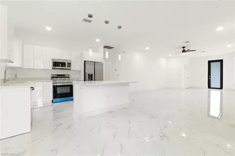 2803 E 13th St, Lehigh Acres, FL 33972