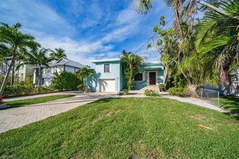 1283 Grand Canal Dr, Naples, FL 34110
