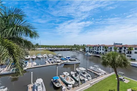 803 River Point Dr #306B, Naples, FL 34102