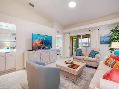 2790 Cypress Trace Cir #2226, Naples, FL 34119