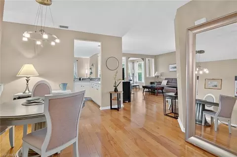 1345 Charleston Square Dr #5, Naples, FL 34110