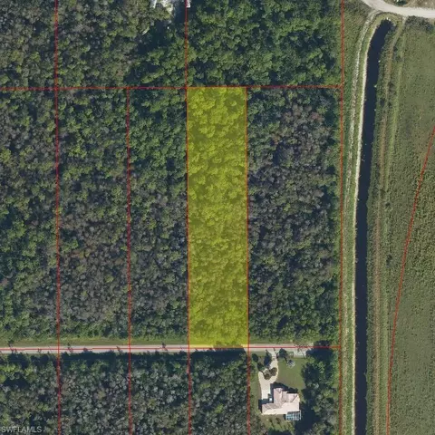 Nn 6th Ave Se, Naples, FL 34117