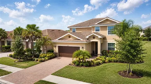 3697 E Hampton Cir, Alva, FL 33920