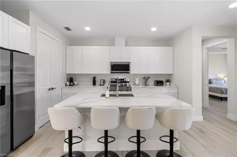 Kitchen - 2533 Storter Ave, Naples, FL 34112 photo 3 of 4