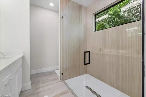 Bath - 2533 Storter Ave, Naples, FL 34112 photo 2 of 6