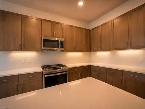 Kitchen - 20921 Thistle Leaf Ln, Estero, FL 33928 photo 7 of 7