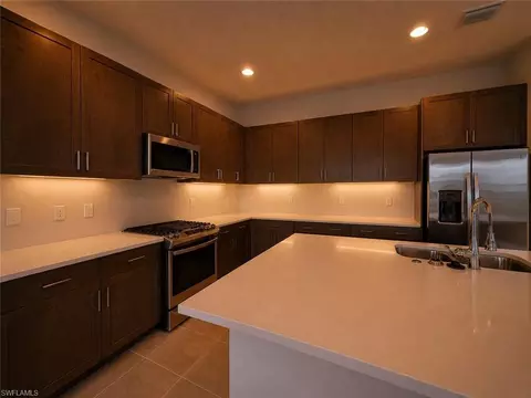 Kitchen - 20921 Thistle Leaf Ln, Estero, FL 33928 photo 5 of 7