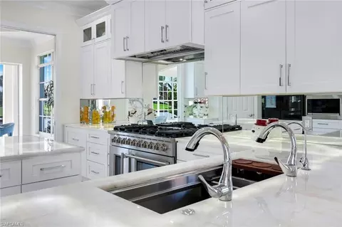 22660 Fairlawn Ct, Bonita Springs, FL 34135