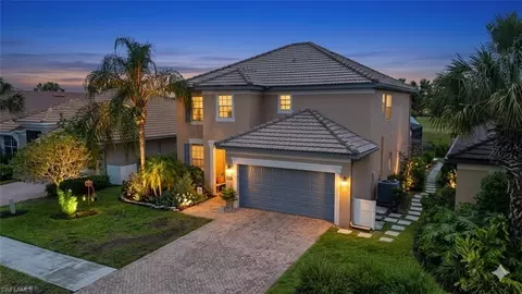 2063 Sagebrush Cir, Naples, FL 34120