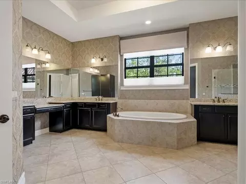 Bath - 1546 Mockingbird Dr, Naples, FL 34120 photo 1 of 4