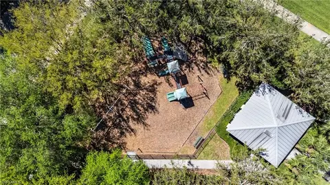 View/Area - 2077 Hamlin St, Naples, FL 34120 photo 4 of 6