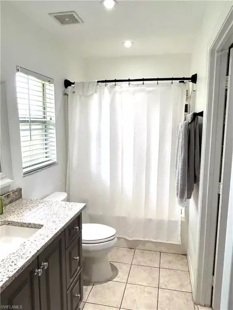Bath - 5364 Texas Ave, Naples, FL 34113 photo 2 of 2