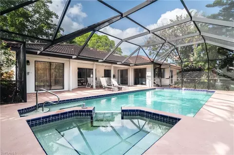Exterior - 560 Bald Eagle Dr #22, Naples, FL 34105 photo 5 of 10