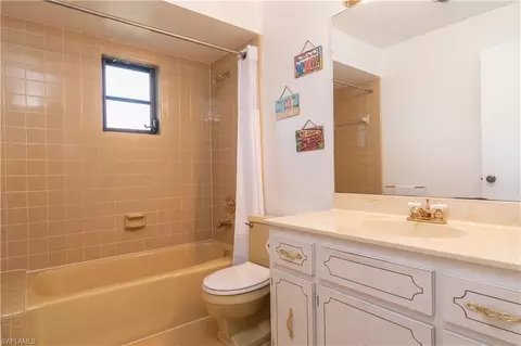 Bath - 560 Bald Eagle Dr #22, Naples, FL 34105 photo 4 of 4