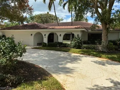 560 Bald Eagle Dr #22, Naples, FL 34105