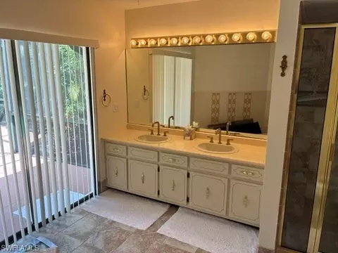 Bath - 560 Bald Eagle Dr #22, Naples, FL 34105 photo 1 of 4