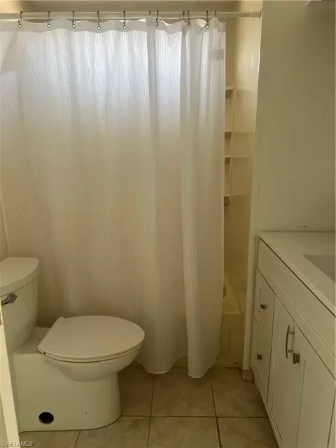 Bath - 777 Walkerbilt Rd #9, Naples, FL 34110 photo 1 of 3