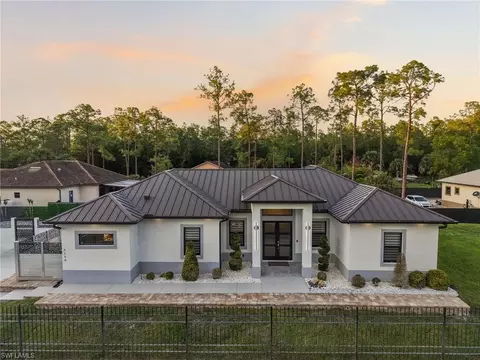 3159 6th Ave SE, Naples, FL 34117
