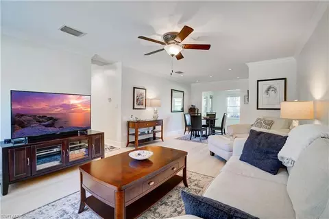 1078 Forest Lakes Dr #3A, Naples, FL 34105