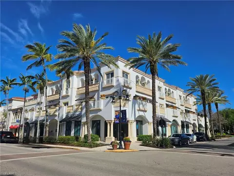375 5th Ave S #302, Naples, FL 34102