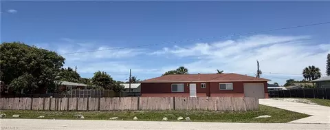 5313 Holland St, Naples, FL 34113