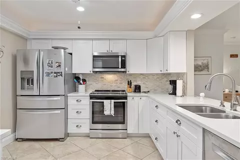 5250 Fox Hollow Dr #509, Naples, FL 34104