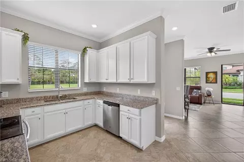 Kitchen - 1170 Genovesa Ct, Naples, FL 34113 photo 3 of 4