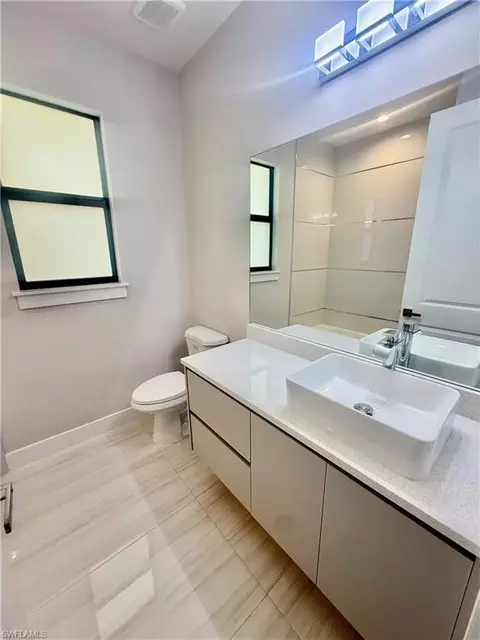 Bath - 4092 24th Ave SE, Naples, FL 34117 photo 3 of 5