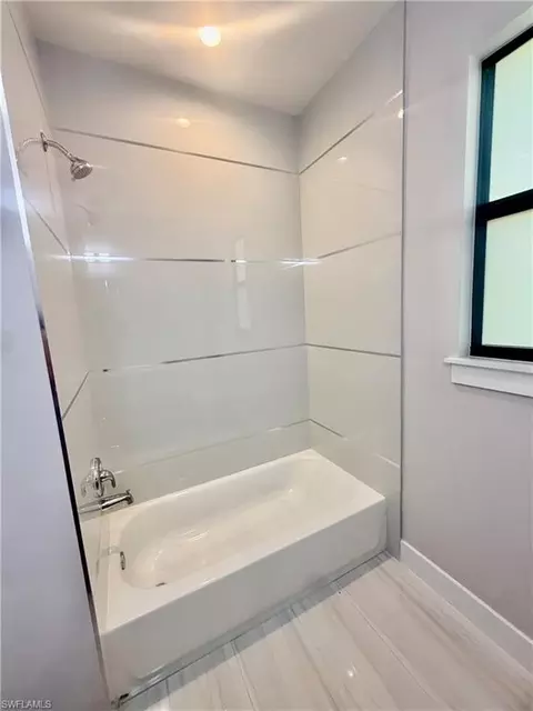 Bath - 4092 24th Ave SE, Naples, FL 34117 photo 2 of 5