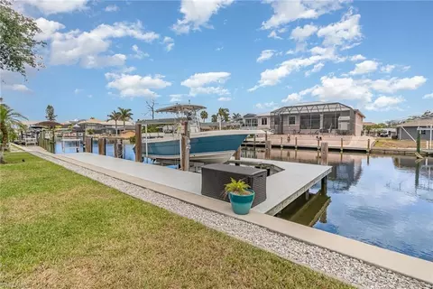 4818 Regal Dr, Bonita Springs, FL 34134