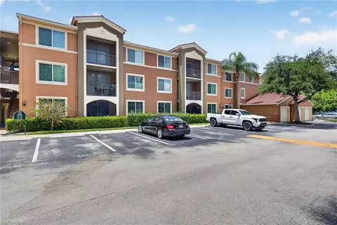 1200 Reserve Way #105, Naples, FL 34105