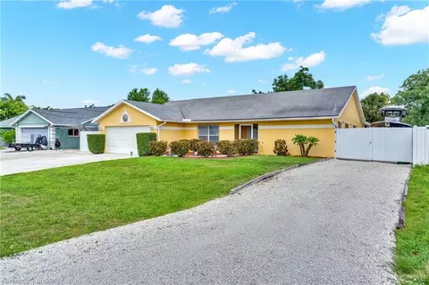 4587 25th Ct SW, Naples, FL 34116